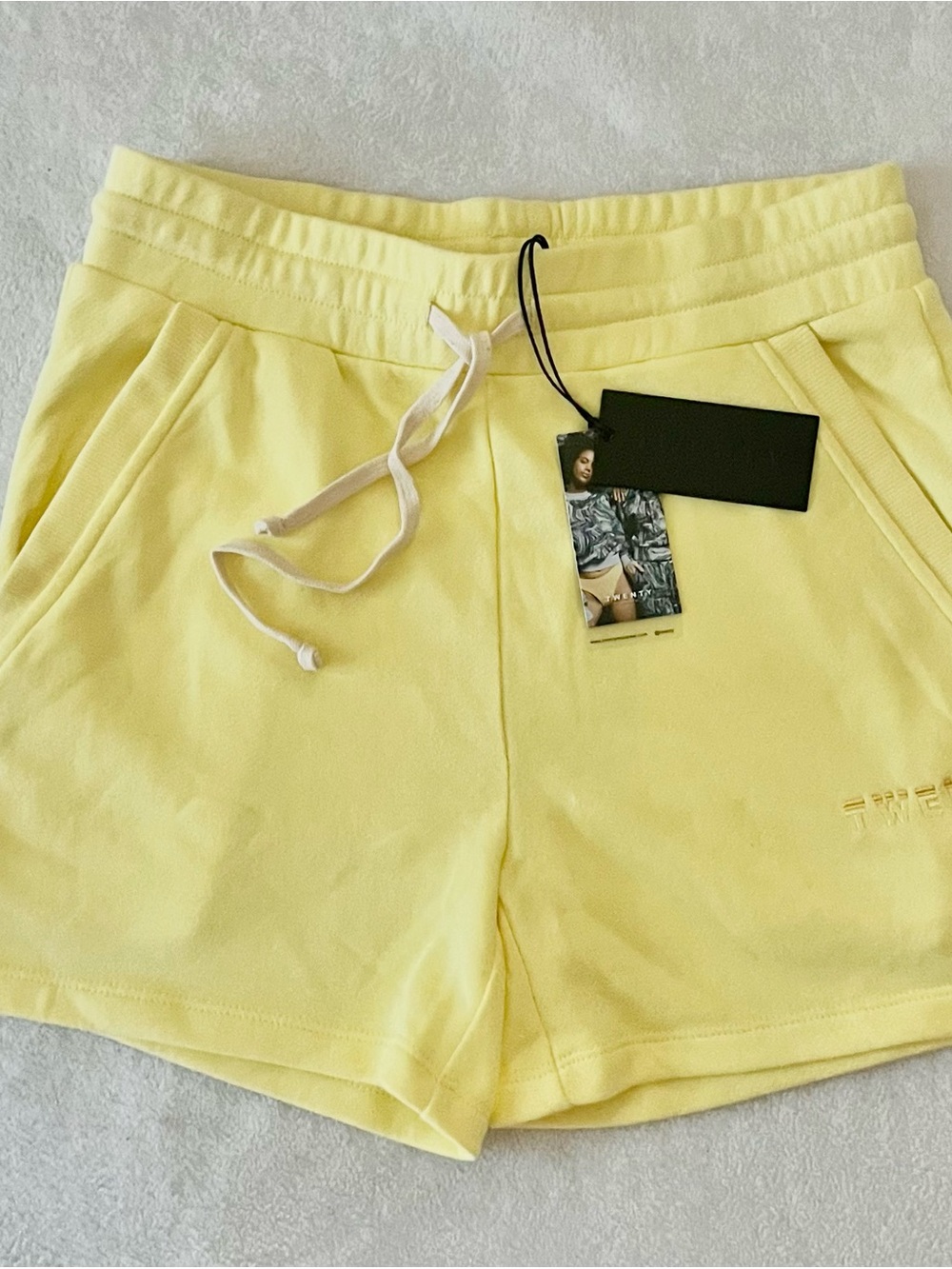Twenty Montreal shorts NWT